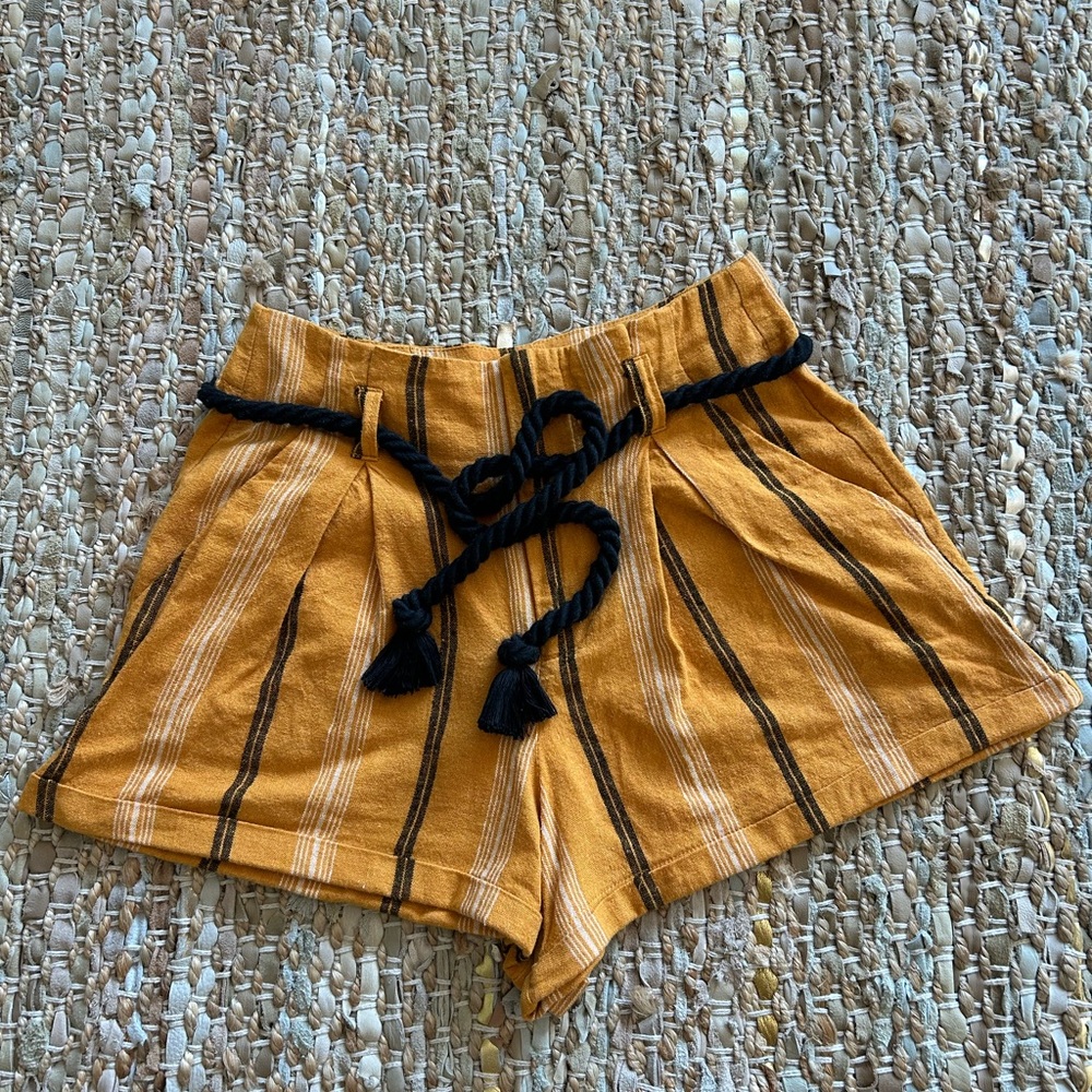 h&m marigold yellow high waisted linen shorts SIZE 25